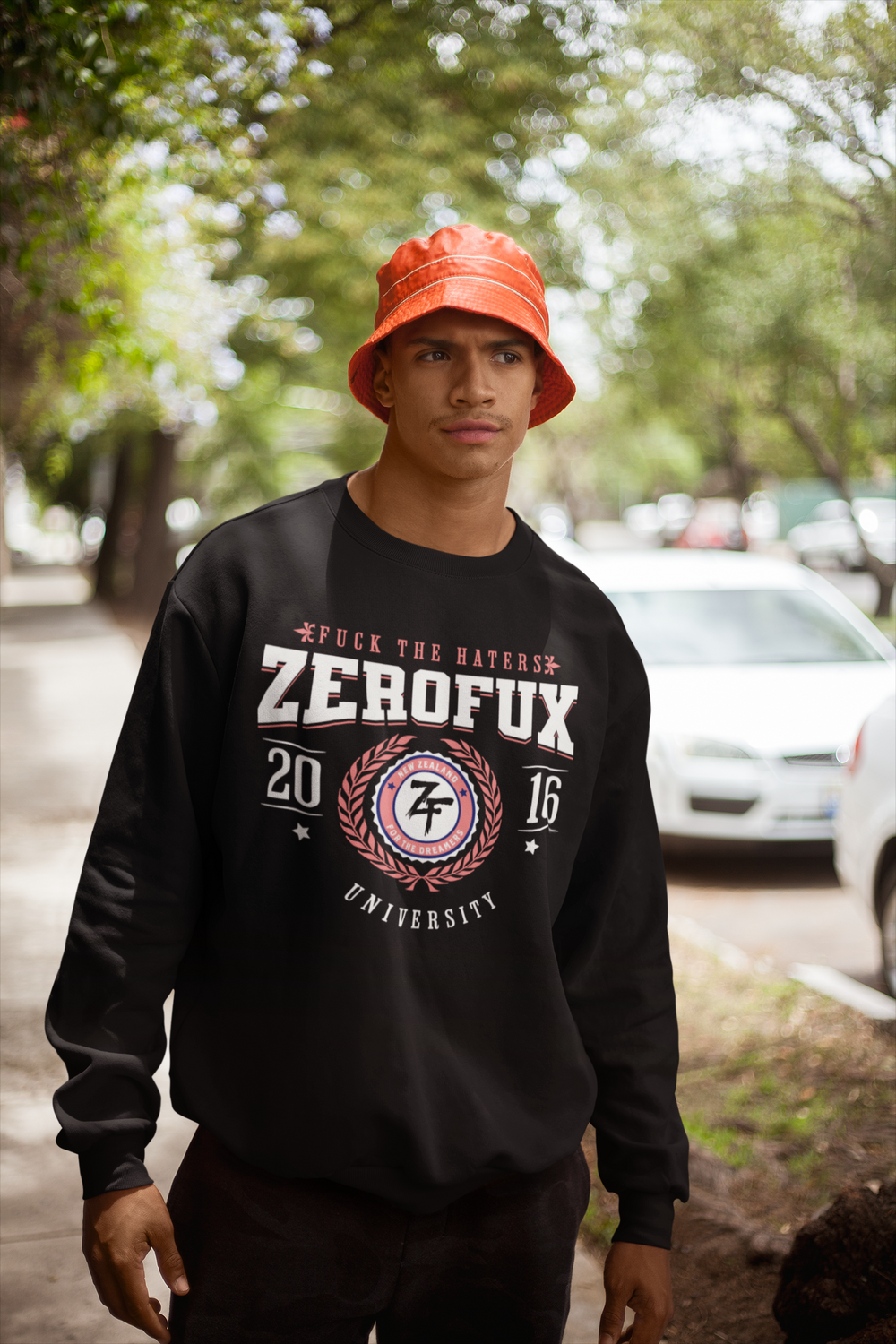 “ZFU CREST" Sweatshirt-Black